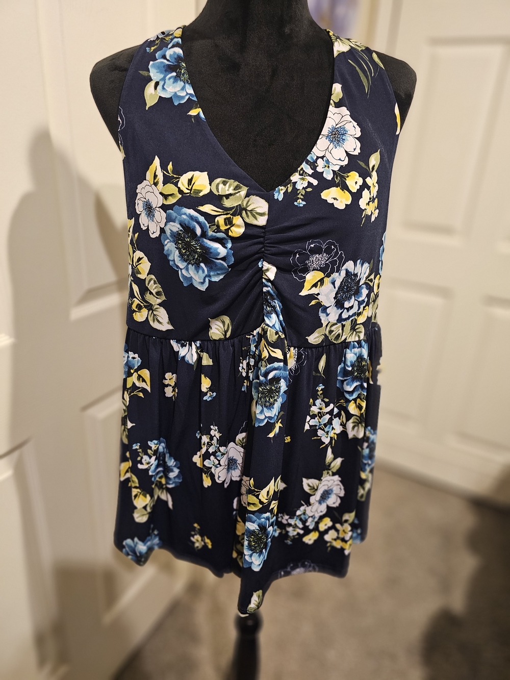 torrid Navy Floral V-Neck Tank